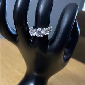 Elegant Silver Women's Ring